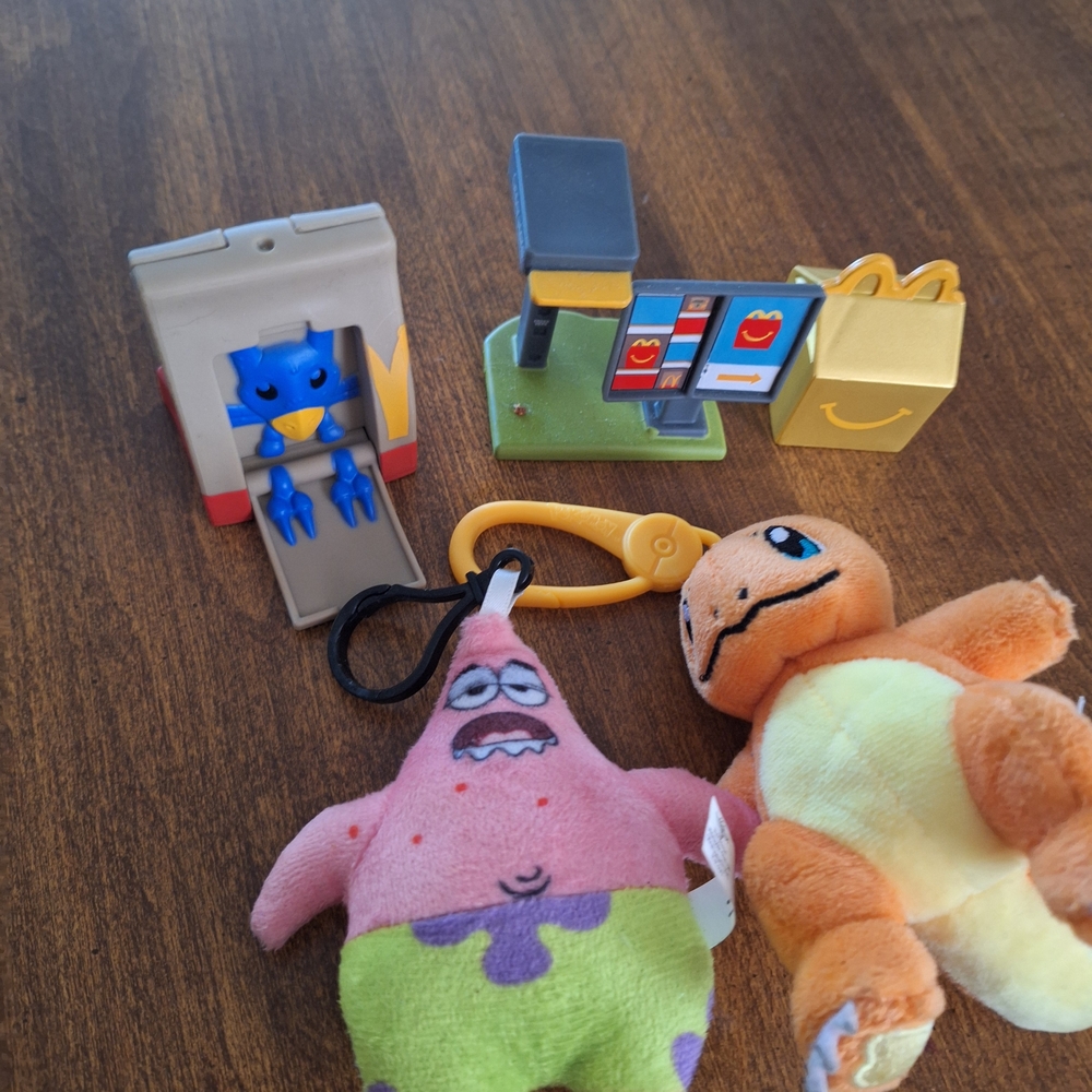 Toy Lot - Picture 3 of 5